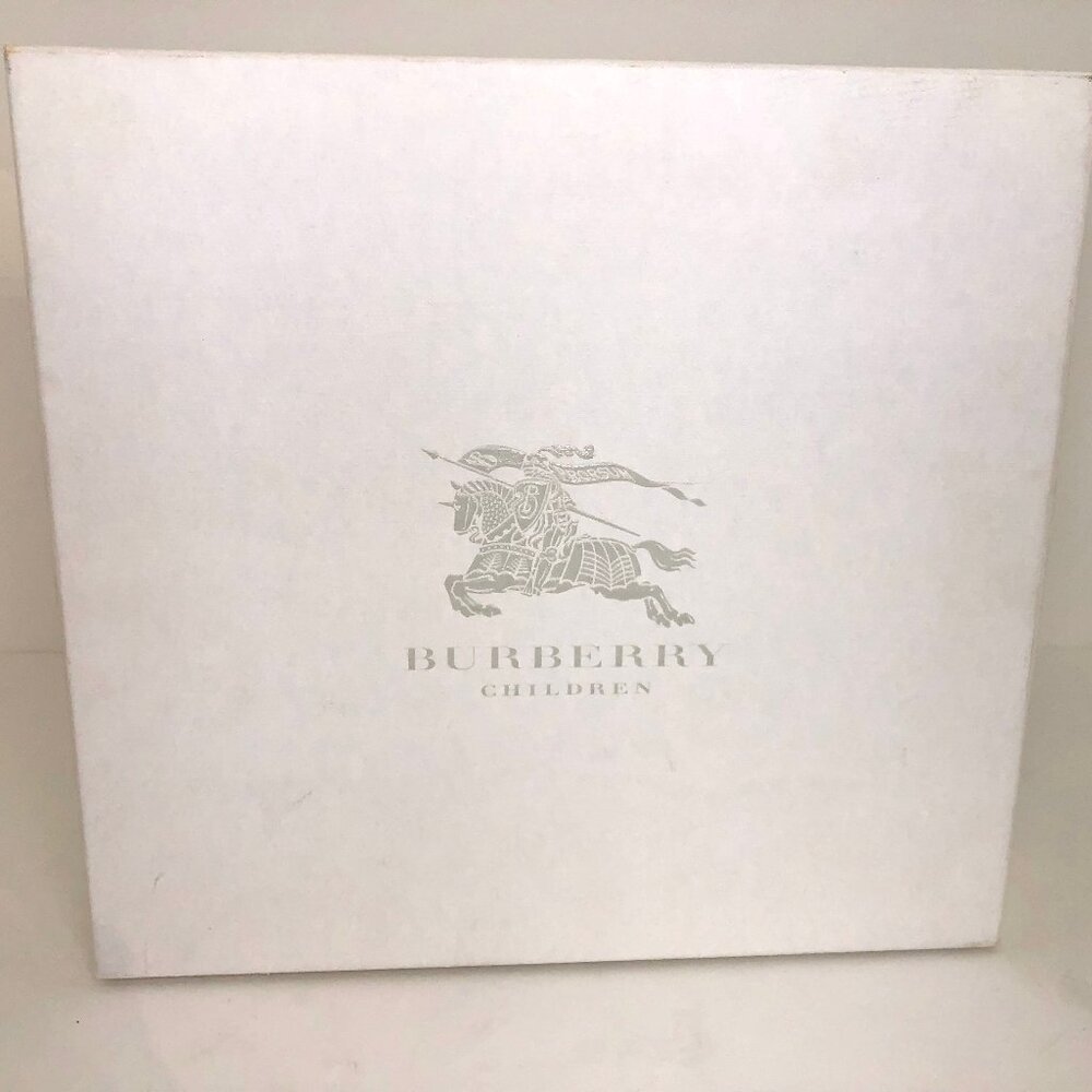Burberry Children White Shoe Box